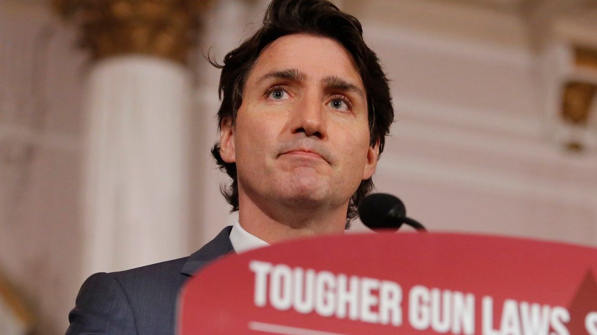 Trudeau ostře zasáhl proti zbraním: V běžném životě je nikdo nepotřebuje